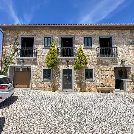 Hébergement de vacances Casalinho Do Outeiro *
